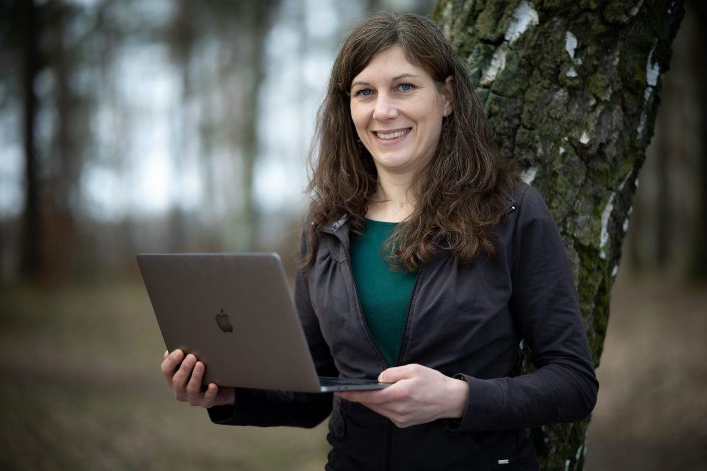 Translator for scientific and academic texts.